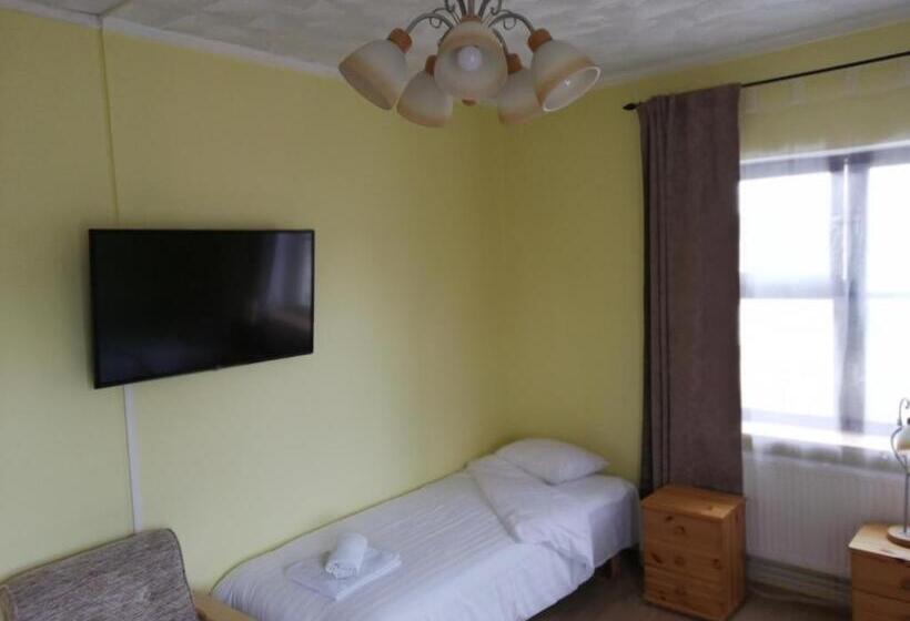 اتاق استاندارد, Paide B&b