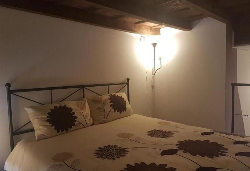 주니어 스위트, Archi E Colonne