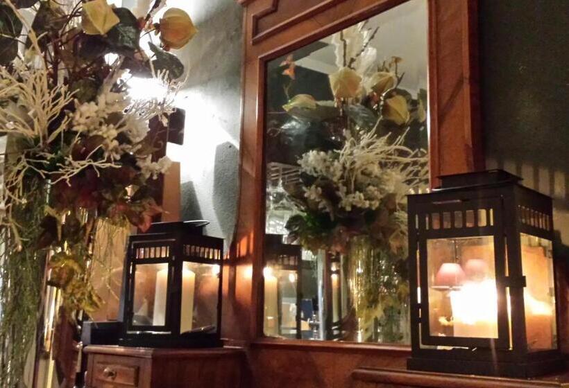 주니어 스위트, Archi E Colonne