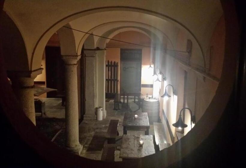 스탠다드 룸, Archi E Colonne