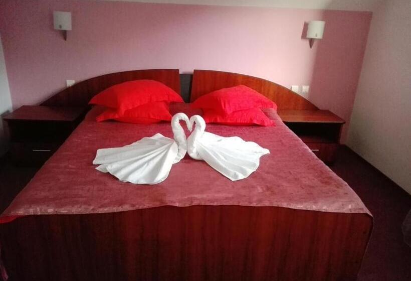 스탠다드 룸 산 전망, Grandemi Belvedere Bucovina