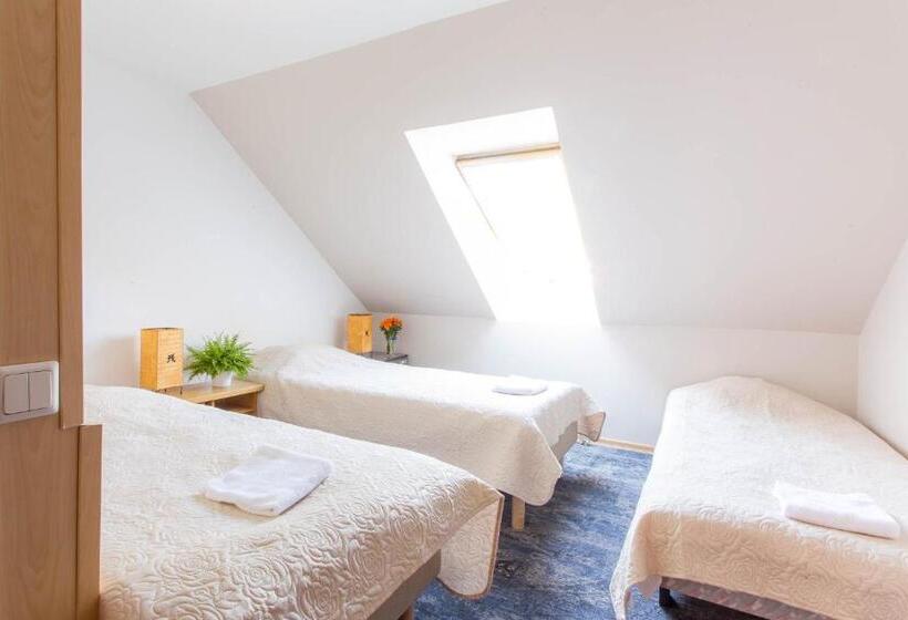 اتاق استاندارد سه نفره, Pärnu Villa Harmony