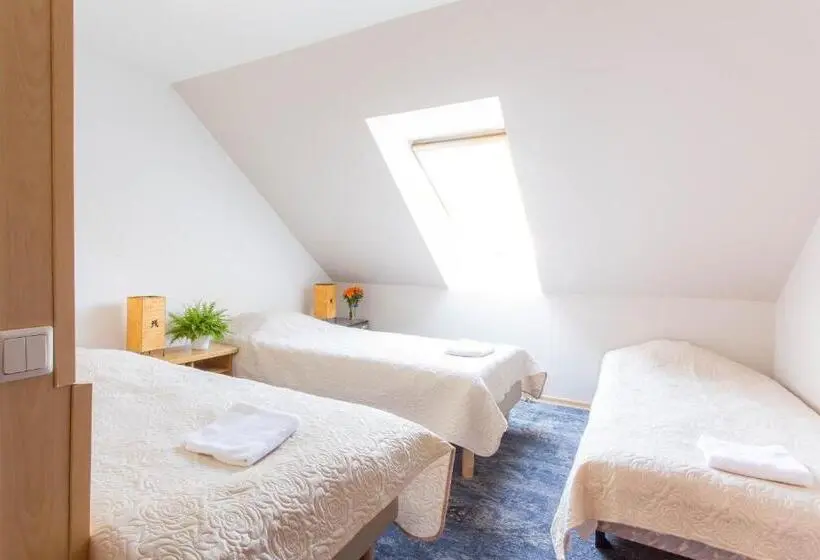 اتاق استاندارد سه نفره, Pärnu Villa Harmony