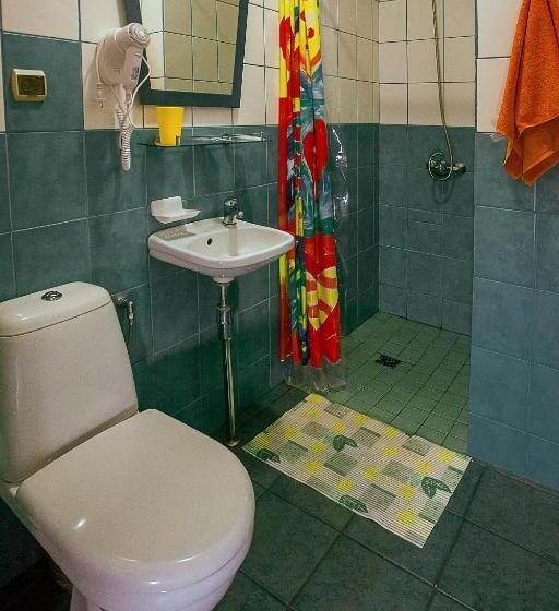 스탠다드 룸, Renau