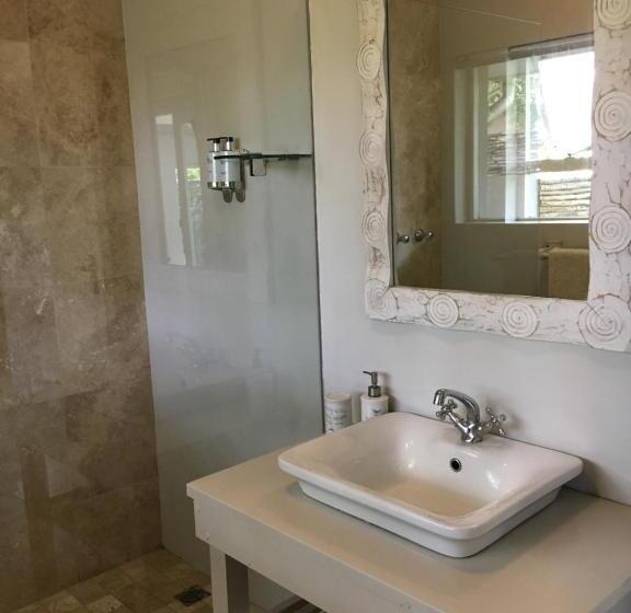 اتاق سوپریور, Pollock S B&b