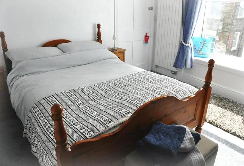 スタンダードルーム, Gordon House B & B