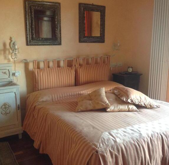 Номер Deluxe, L Acacia B&b