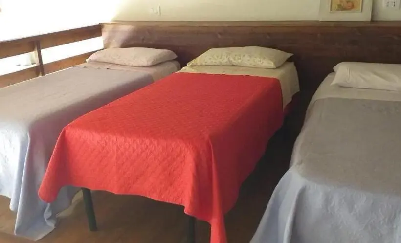 スタンダードスタジオ, Oasi Di Francesca B&b