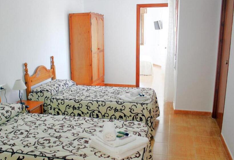 4인용 스탠다드 룸, Pensión Algarrobeña