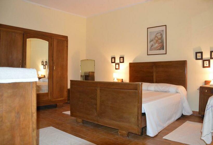 חדר סטנדרט לארבעה, B&b Domus De Janas