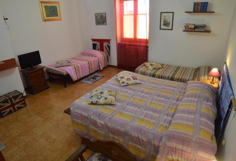 חדר קלאסי לארבעה, La Casetta