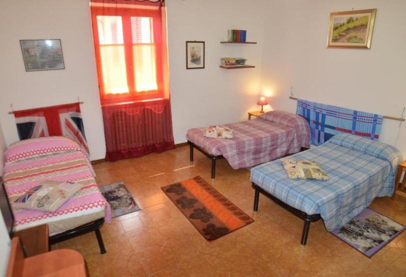 חדר קלאסי לארבעה, La Casetta