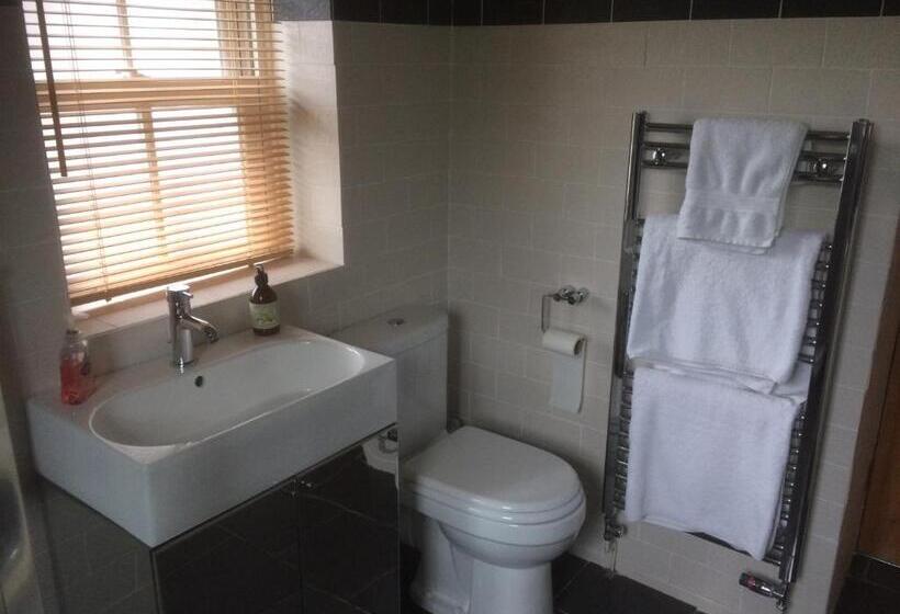 ガーデンビュースタンダードルーム, Garth Engan Private Self Contained B&b With Garden Area