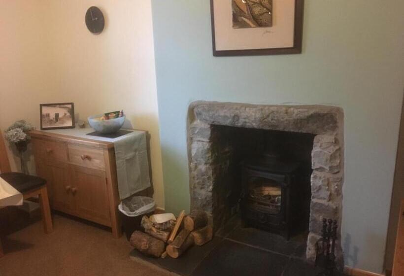 ガーデンビュースタンダードルーム, Garth Engan Private Self Contained B&b With Garden Area