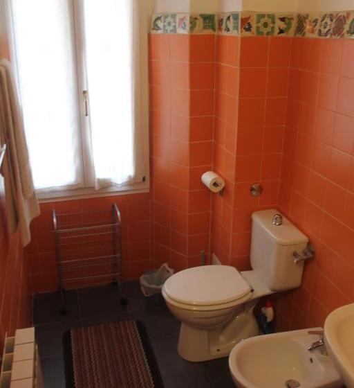 غرفة قياسية ثلاثية, Jolly Roger Affittacamere