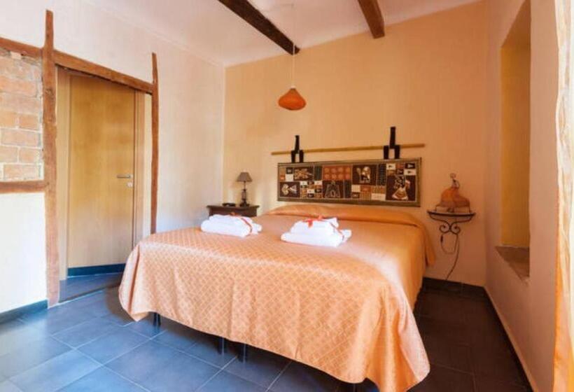 غرفة قياسية ثلاثية, Jolly Roger Affittacamere