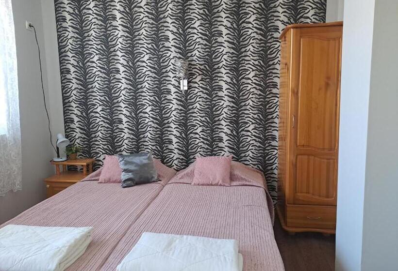 شقة غرفتين, Morska Zvezda Guest House