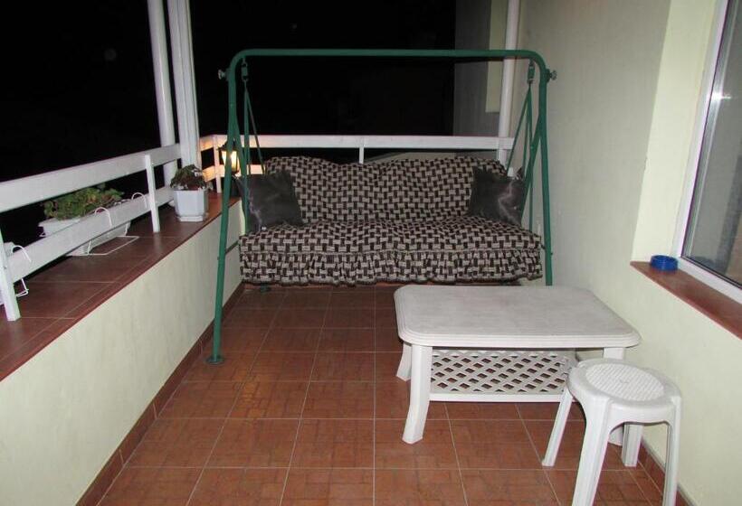 شقة غرفتين مطلة على البحر, Morska Zvezda Guest House