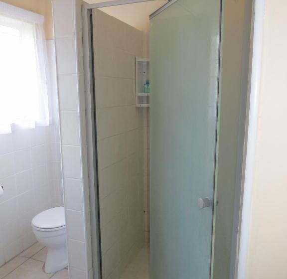 דירת שני חדרים, 4 Rothman Street B&b