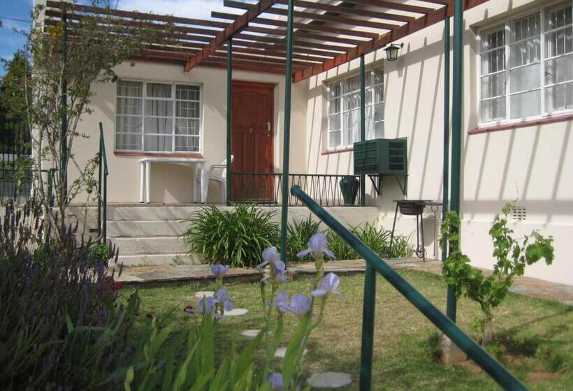 דירת חדר, 4 Rothman Street B&b