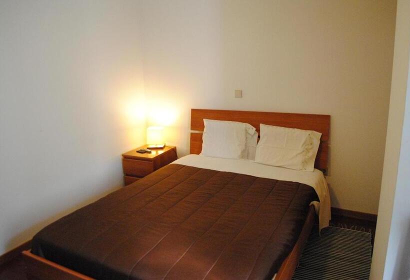 Quarto Triplo Estandar, Casa Dos Santos Alojamento   Guest House