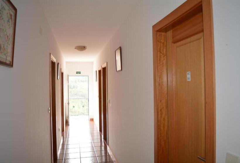Standard room with outdoor bath, Casa Dos Santos Alojamento   Guest House