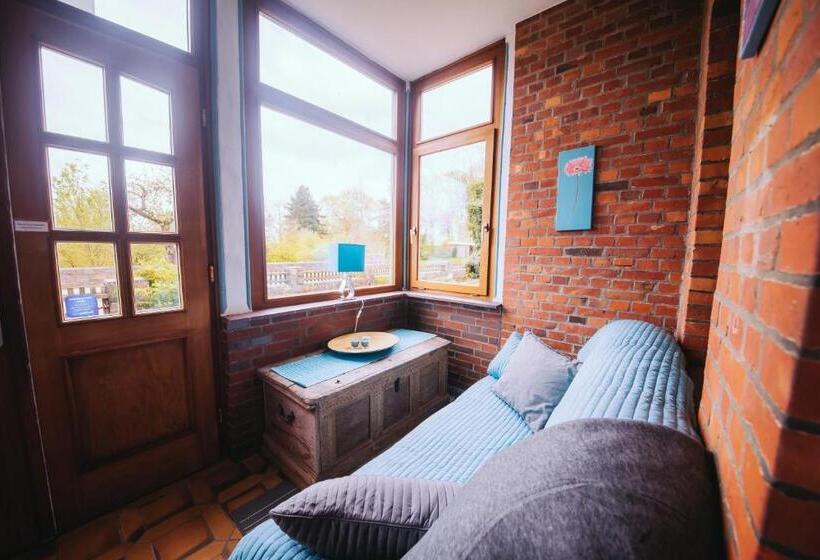 Люкс 3 Спальни, Intergo   Zimmer Mit Privatem Bad & Gemeinschaftsküche