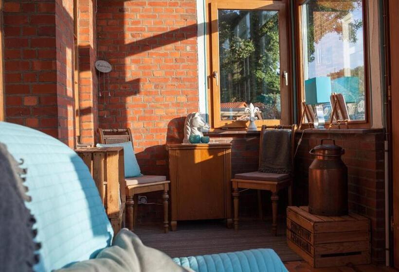 Люкс 3 Спальни, Intergo   Zimmer Mit Privatem Bad & Gemeinschaftsküche