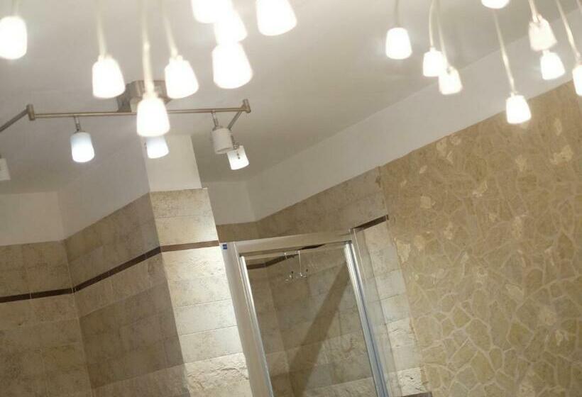 חדר סטנדרט עם מרפסת, Oasi 83