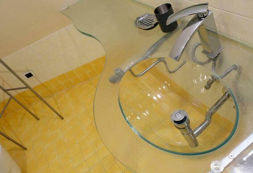 חדר סטנדרט, Oasi 83