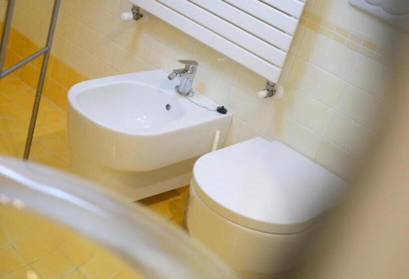 חדר סטנדרט, Oasi 83