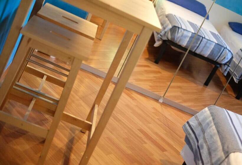 חדר סטנדרט, Oasi 83