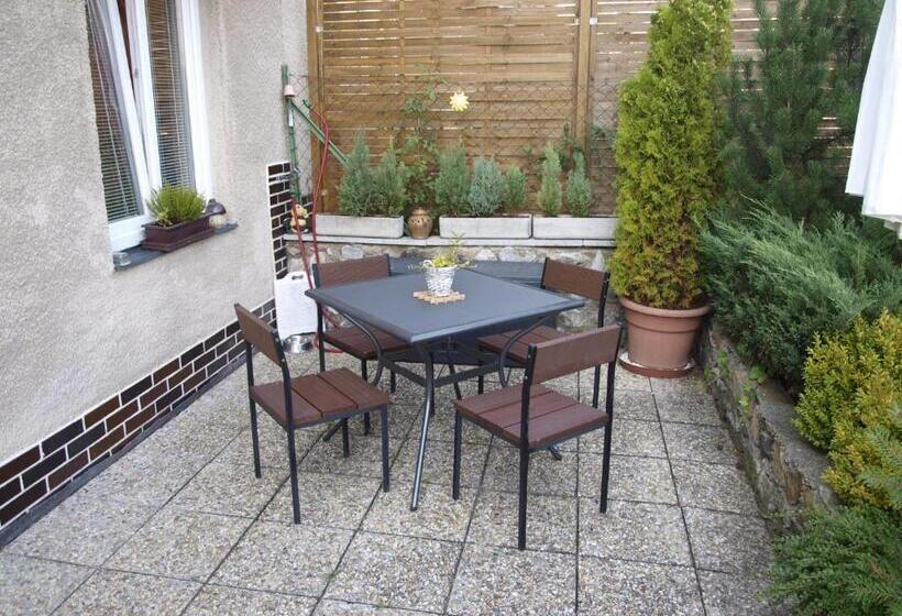 اتاق اکونومی یک تخته, Ubytování Abc