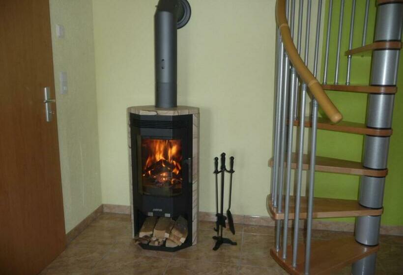 庭の見える1ベッドルームアパートメント, Pension Andrea