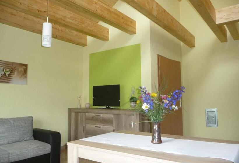 庭の見える1ベッドルームアパートメント, Pension Andrea