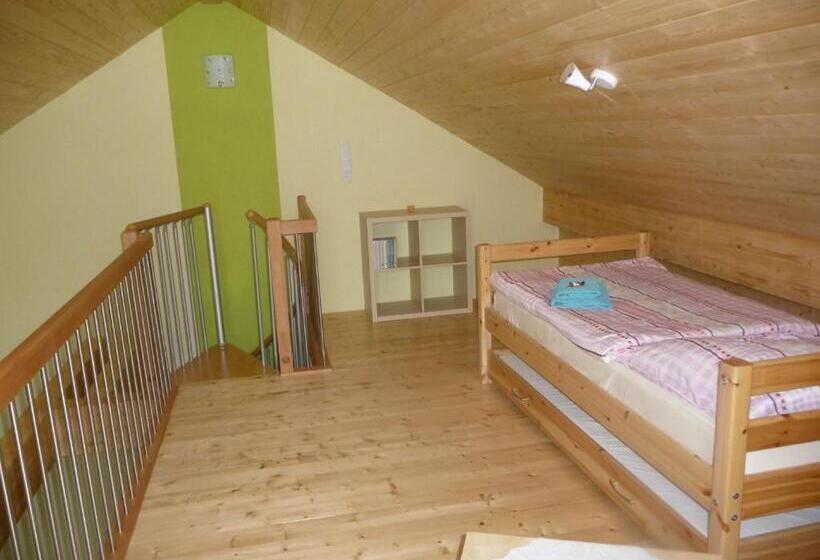 庭の見える1ベッドルームアパートメント, Pension Andrea