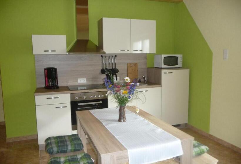 庭の見える1ベッドルームアパートメント, Pension Andrea