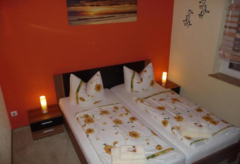 庭の見える1ベッドルームアパートメント, Pension Andrea