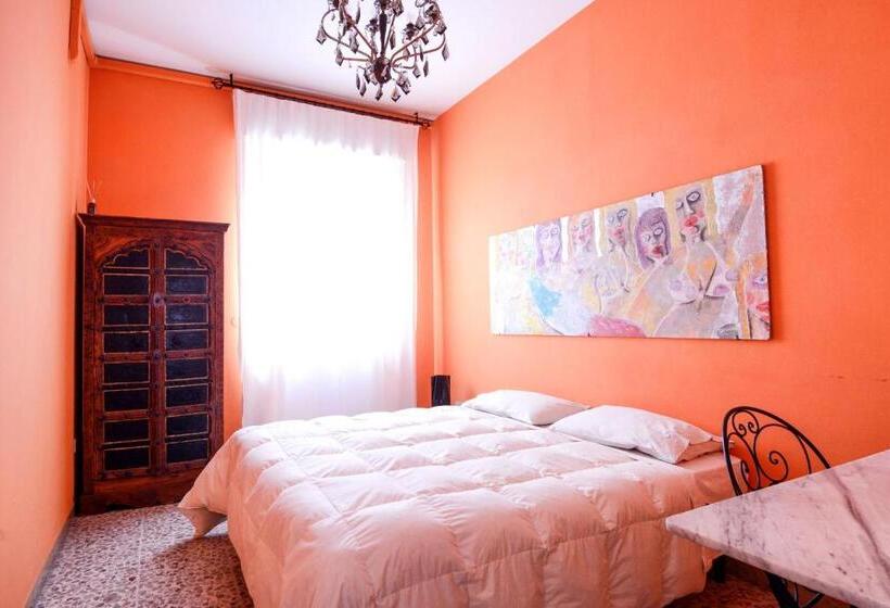 ３ベッドルームアパートメント, B&b Casa Fuori Casa 200 Mt Dal Casello Autostradale