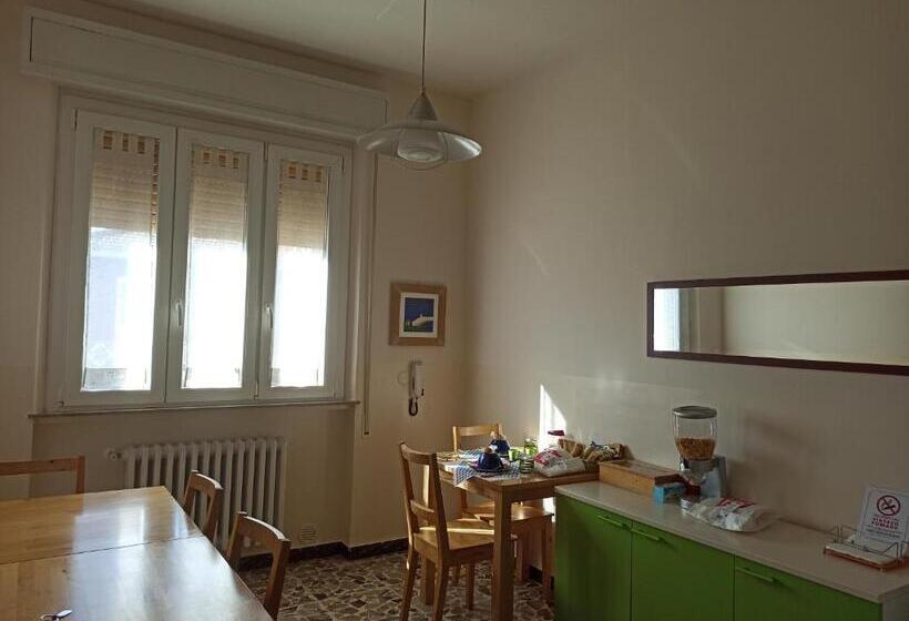 スタンダード４人部屋, B&b Casa Fuori Casa 200 Mt Dal Casello Autostradale