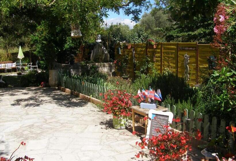 Номер Стандарт Вид на Сад, B&b Le Clos Des Cigales