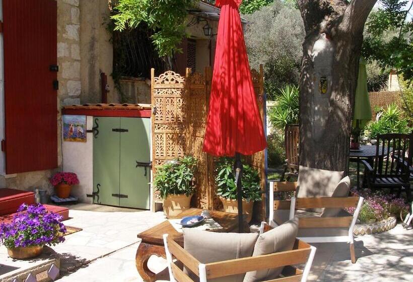 חדר סטנדרט נוף לגינה, B&b Le Clos Des Cigales