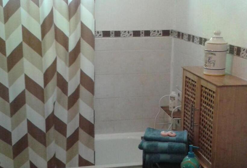 חדר סטנדרט נוף לגינה, B&b Le Clos Des Cigales