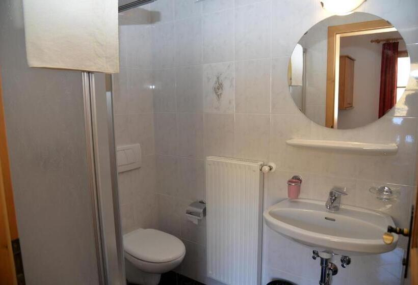 带1个卧室的带阳台的公寓, Unterwirtshof