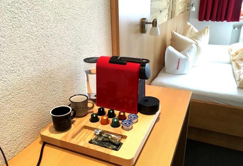 带阳台的豪华间, Elisabeth Serfaus Inkl Der Super Sommer Card Im Sommer 2025