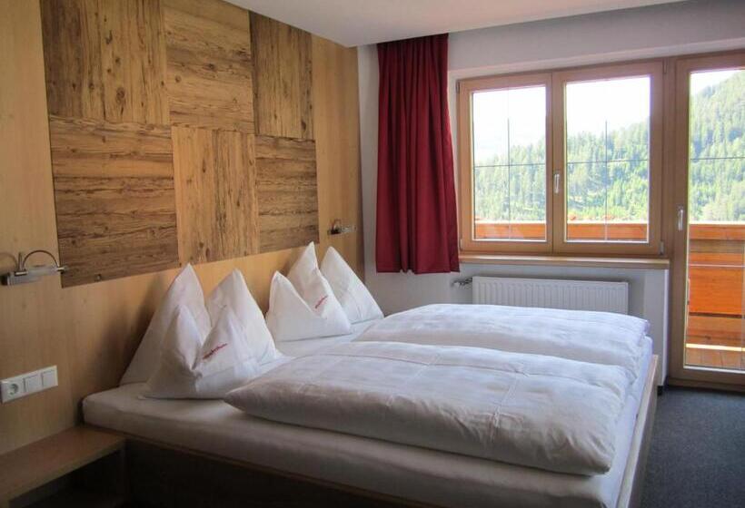 带阳台的豪华间, Elisabeth Serfaus Inkl Der Super Sommer Card Im Sommer 2025