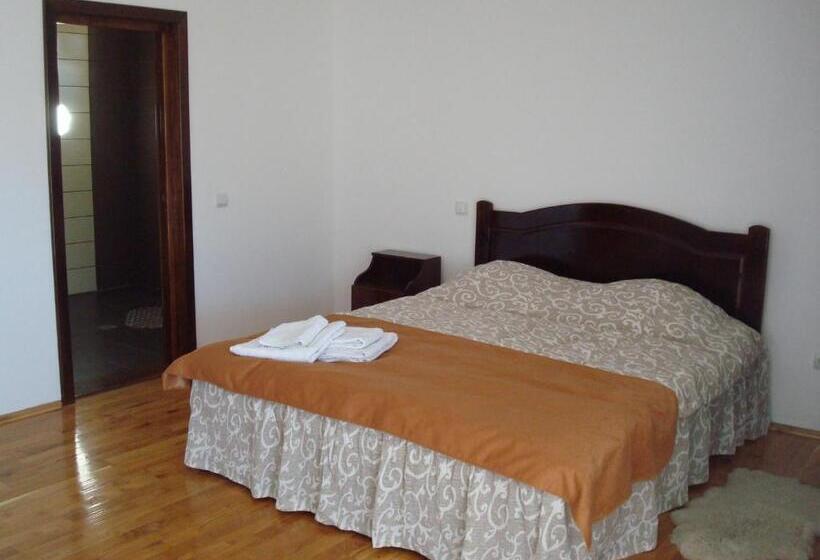 スタンダードルーム, Casa Din Salcami