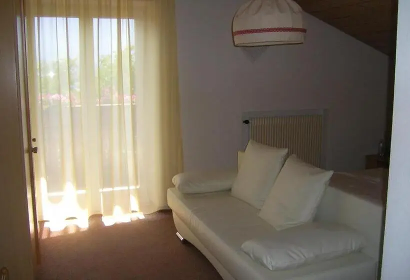 اتاق استاندارد با بالکن, Garni Hattlerhof B&b