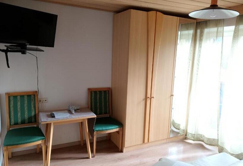 バルコニー付きスタンダードルーム, Garni Hattlerhof B&b