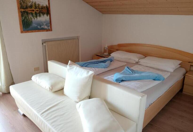 バルコニー付きスタンダードルーム, Garni Hattlerhof B&b